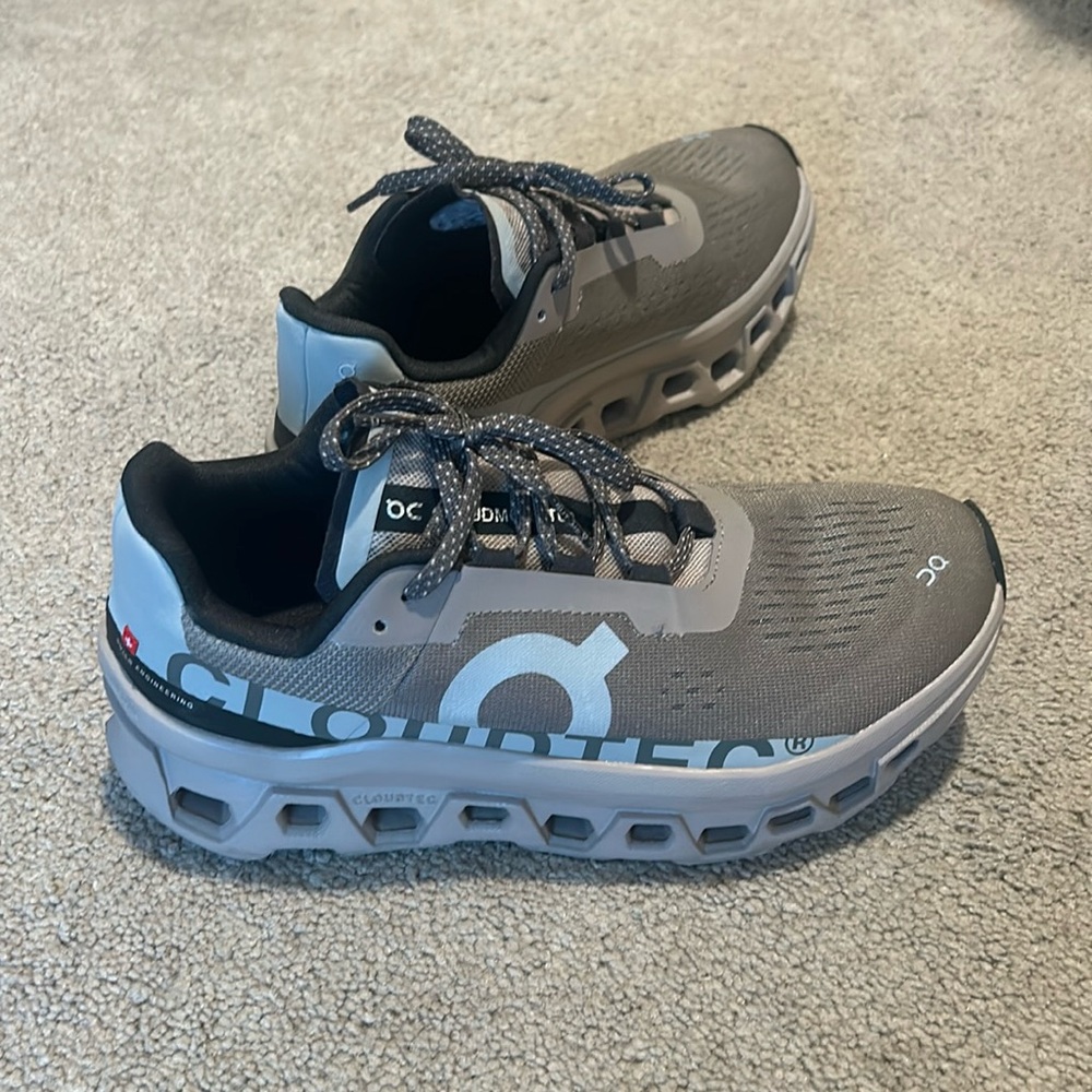 Cloud monster size 8